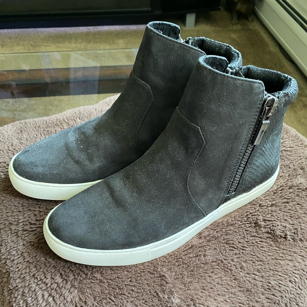 Kenneth Cole Kiera Side Zip Hightop